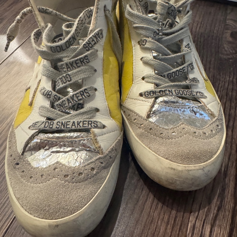 Golden Goose Yellow & White Lace-Up Sneakers - Picture 7 of 8